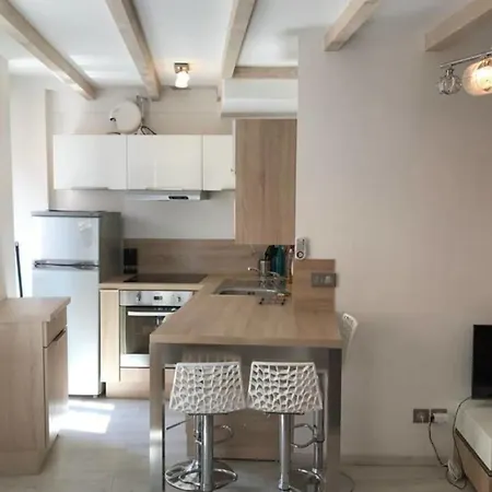 La Tournette -appartement Pour 2-4 Personnes Au Cœur De La Vieille Appartement Annecy