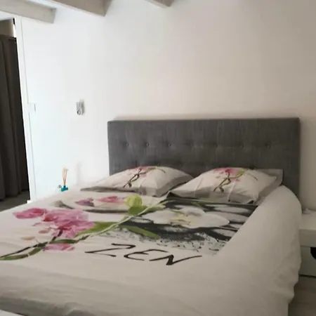 La Tournette - For 2-4 People In The Heart Of The Old Town Apartment